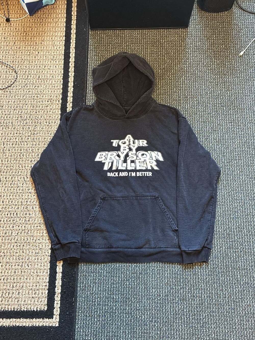 Bryson Tiller Tour Back And I'm Better Hoodie Size L Black Heavyweight Hoodie